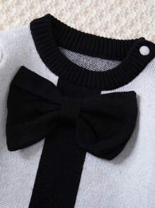 Baby Girl Two Tone Bow Front Knit Bodysuit & Hat - Black and White - View 4