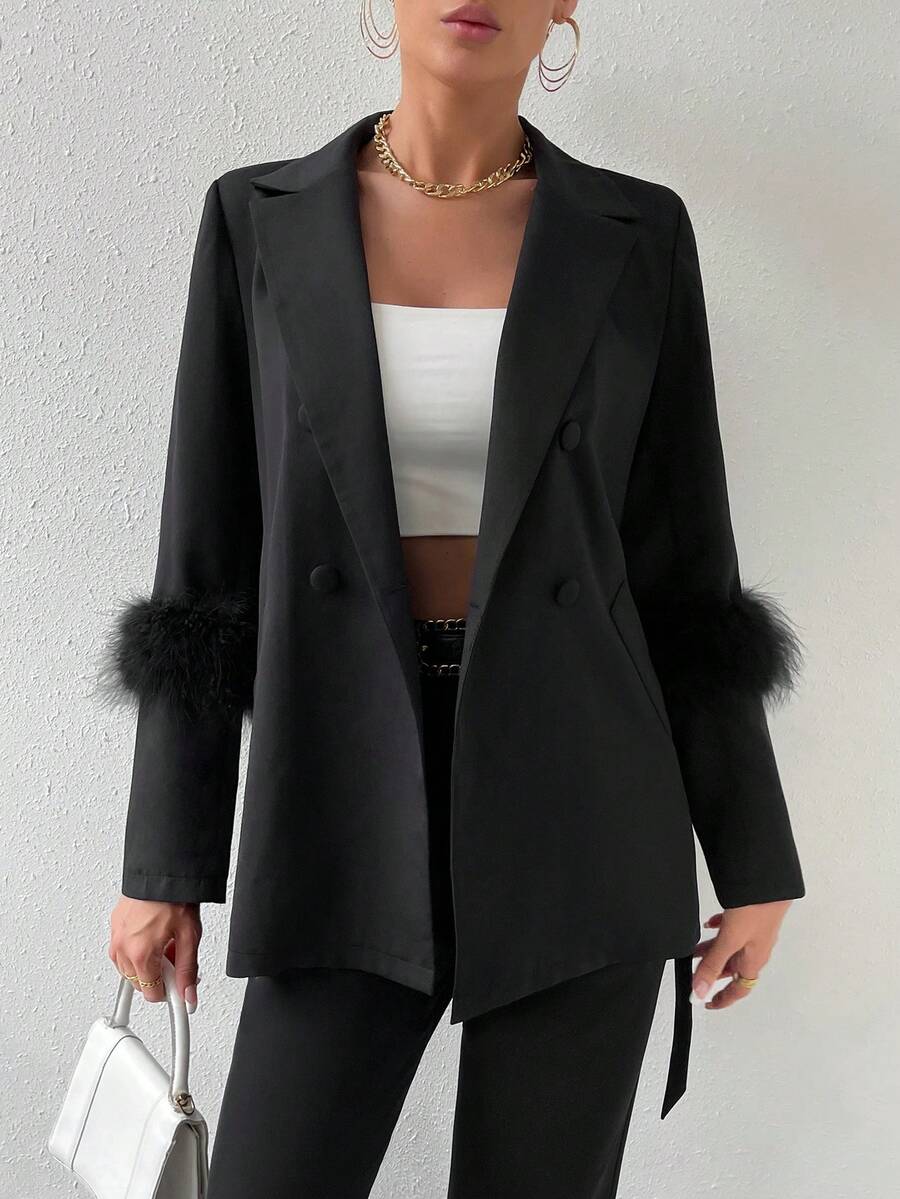 Allurite 毛茸茸袖口雙排釦腰帶西裝外套 - 黑色 - 查看 1