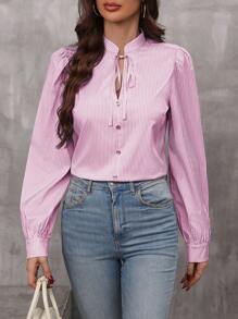 SHEIN LUNE Blusa con estampado de rayas de cuello con cordón de manga farol - Rosa - Ver 4
