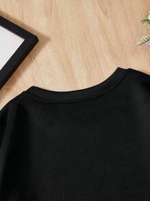 SHEIN EZwear Plus Letter Graphic Thermal Lined Sweatshirt - Black - View 4