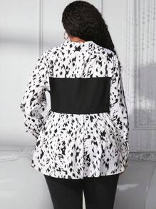 SHEIN CURVE+ 加大碼印花寬鬆襯衫,褶邊下擺 - 彩色 - 查看 2