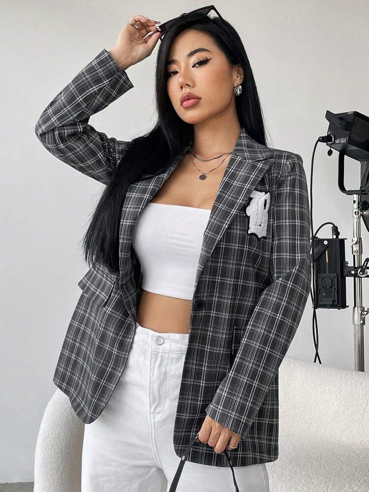 Plaid Print Letter Patched Detail Lapel Neck Blazer