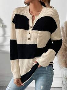 Chiquease Áo len chui đầu phối màu, cài cúc phía trước, vai rớt, có túi, kiểu dáng thu đông. - Nhiều màu - Xem 1