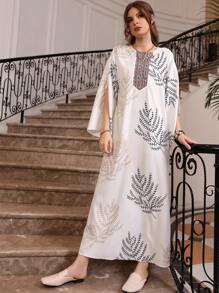 Al Najma 植物印花开衩袖连衣裙，朴素的长袍