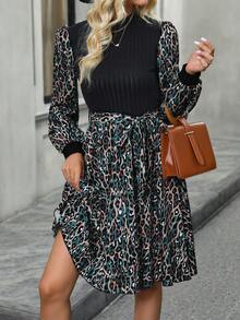 SHEIN Clasi In Đồ họa Váy có thắt lưng - Nhiều màu - Xem 5