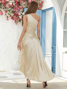 Elegant One Shoulder Cut Out Drawstring Side Asymmetrical Hem Pleated Fall Dress - Beige - View 2