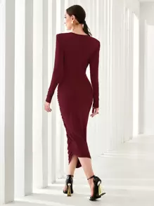 Modelyn 勃艮第红色纯色不对称领口褶皱紧身连衣裙长款晚礼服 - 酒紅色 - 查看 2