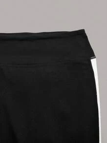 VARSITIE Thể thao Yoga Cơ bản Đùi Túi Với Legging - Màu xanh lá cây đậm - Xem 6