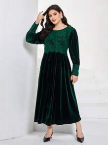 Al Najma Plus Floral Lace Insert Lantern Sleeve Dress - Dark Green - View 5