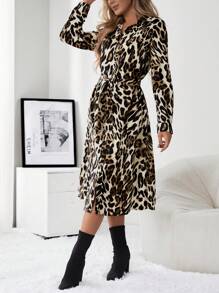 SHEIN 孕婦豹紋印花繫腰帶洋裝 - 黑色 - 查看 4