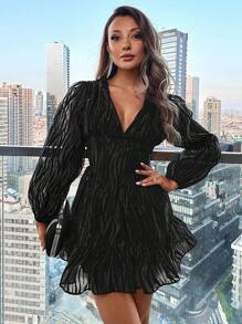 SHEIN Cottnline فستان ياقة مغرق أكمام فانوس حافة مكشكشة - الأسود - مشاهدة 1
