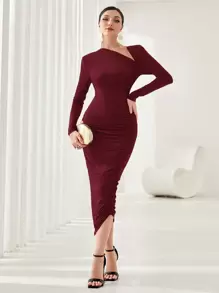 Modelyn 勃艮第红色纯色不对称领口褶皱紧身连衣裙长款晚礼服 - 酒紅色 - 查看 4