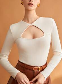 SHEIN BIZwear Cắt ra phía trước Áo thun - Màu be - Xem 1