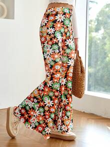 Soleia Floral Print Flare Leg Pants - Multicolor - View 3