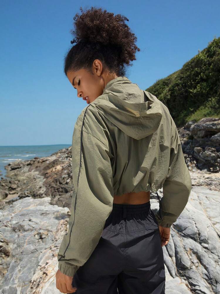 Contrast Piping Zip Up Hooded Softshell Jacket