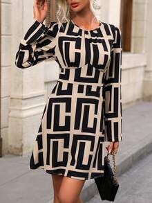 SHEIN Clasi 滿版幾何圖案A字洋裝 - 彩色 - 查看 6