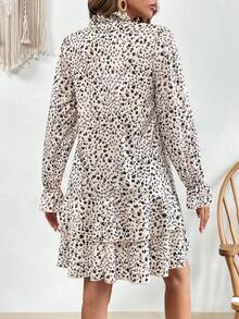 SHEIN VCAY Vestido smock con estampado floral de cuello con cordón de manga con volante bajo con fruncido - Multicolor - Ver 2