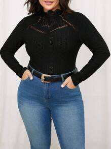 SHEIN Frenchy 加大孔眼刺绣高领紧身连衣裤，适合冬季