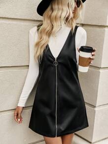 Ellegaria. 拉鏈開襟PU皮革背帶洋裝無毛衣 - 黑色 - 查看 4