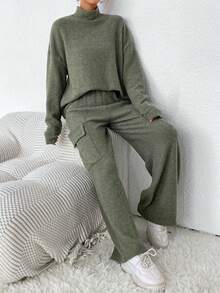 SHEIN Essnce Mock Neck Drop Shoulder Tee & Flap Pocket Side Pants - Green - View 6