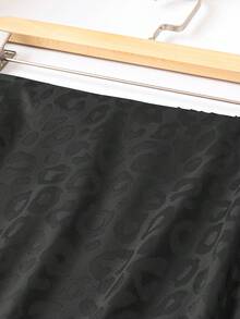 Celure Plus Leopard Jacquard Flare Skirt - Black - View 4