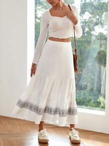 Soleia Falda en contraste con estampado geométrico bajo con fruncido