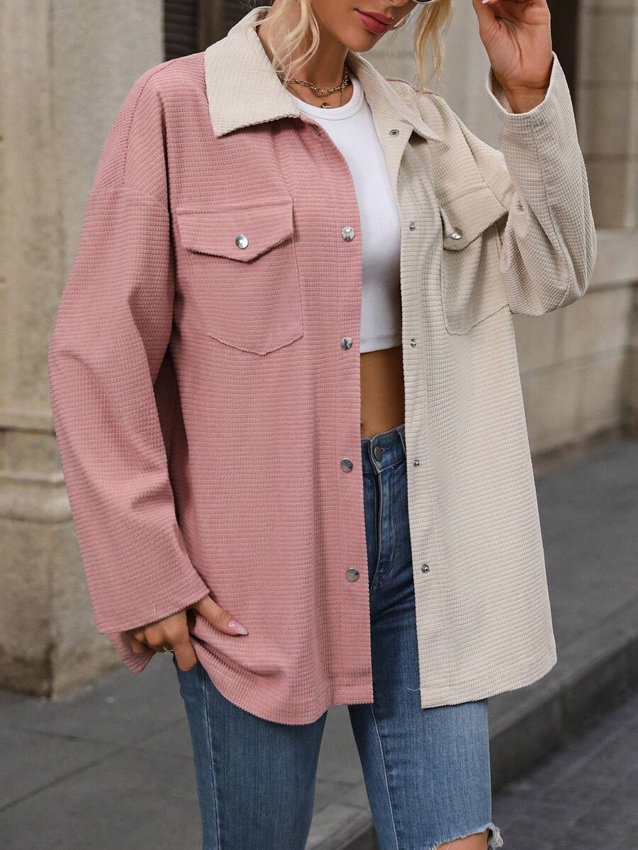 SHEIN LUNE 雙色落肩袖翻蓋口袋燈芯絨大衣 - 彩色 - 查看 1