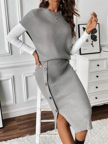 SHEIN Clasi 1 Miếng Chất rắn Áo len vest & 1 Miếng Chi tiết Nút Váy dệt kim Without Tee - Màu xám đen - Xem 4