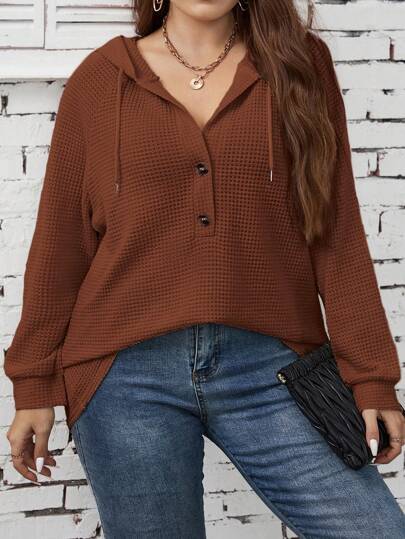 SHEIN LUNE Talla grande Capucha con botón de manga raglán con cordón