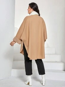 Mulvari 大碼毛茸茸袖口蝙蝠袖粗呢大衣 - 卡其色 - 查看 2