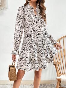 SHEIN VCAY Vestido smock con estampado floral de cuello con cordón de manga con volante bajo con fruncido - Multicolor - Ver 3