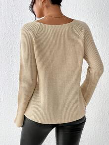 SHEIN Essnce 紐扣細節插肩袖套頭毛衣 - 杏色 - 查看 2