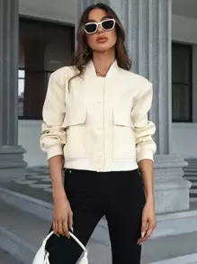 Jachetă bomber cu buzunar cu clapă, cu buton în față