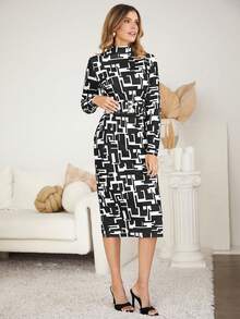 SHEIN Clasi 滿版印花小高領洋裝附腰帶 - 彩色 - 查看 5