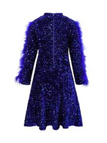 SHEIN Chica preadolescente Vestido ribete lanudo de cuello alto con lentejuelas