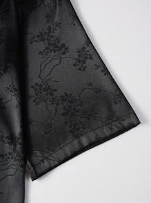 Manfinity RSRT 男士花卉提花开襟宽松衬衫短裤套装，假日款 - 黑色 - 查看 6