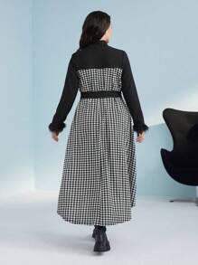 Mulvari Talla grande Vestido con cinturón con estampado de pata de gallo de peluche puño - Negro - Ver 3