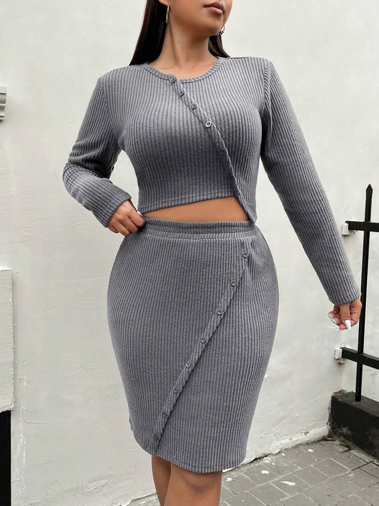 Plus Ribbed Knit Crop Tee & Skirt