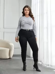 SHEIN Essnce 大碼前扭結T恤 - 灰色 - 查看 3