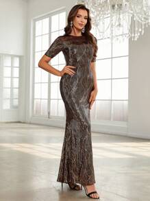 SHEIN Belle Vestido de vestir de malla en contraste con lentejuelas bajo sirena