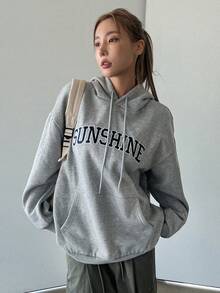 Dazy Star 字母圖案袋鼠口袋落肩袖抽繩連帽衫 - 淺灰色 - 查看 2