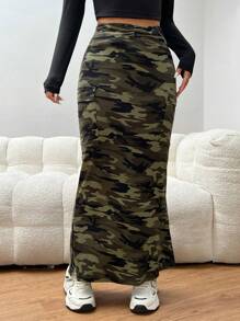 SHEIN EZwear Camo Print Flap Pocket Split Hem Mermaid Skirt
