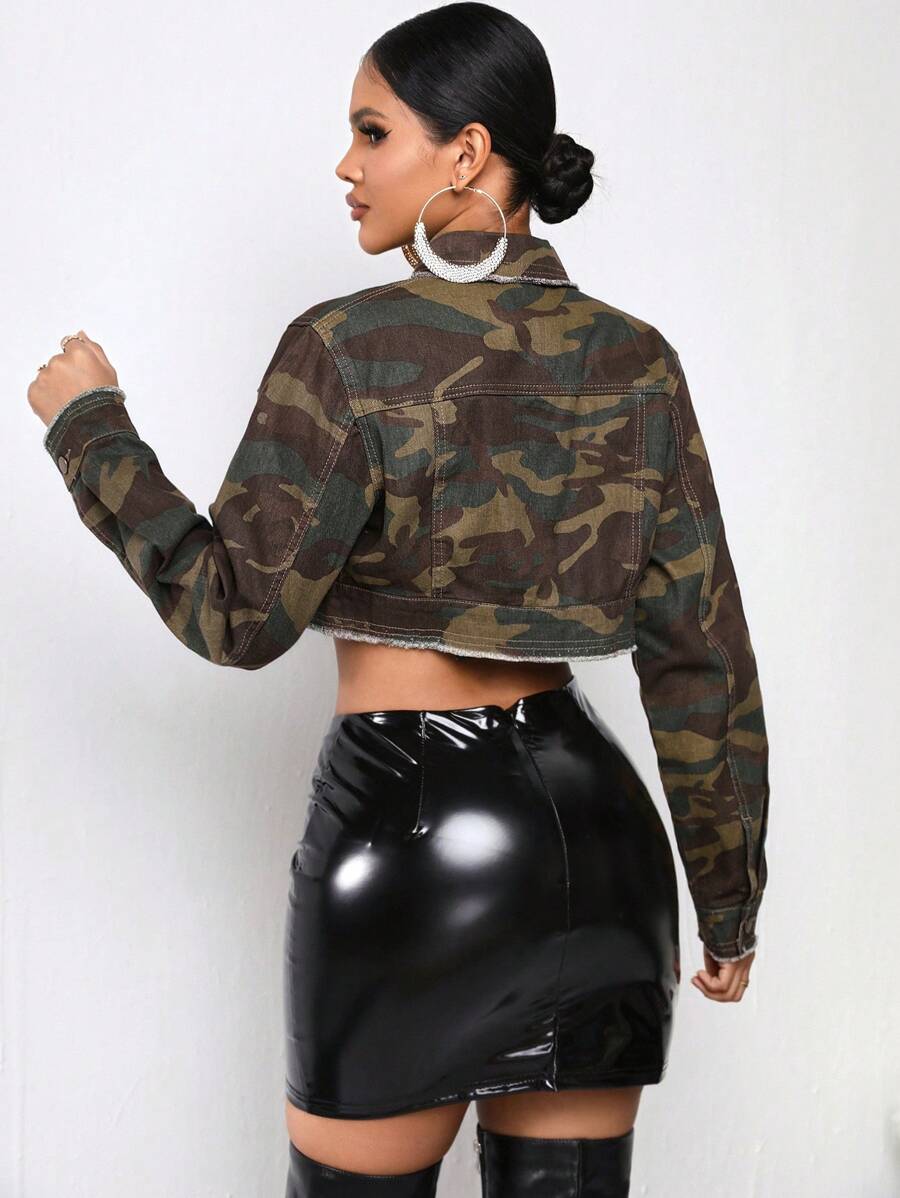 SHEIN SXY 迷彩印花毛邊短款牛仔夾克 - 彩色 - 查看 1