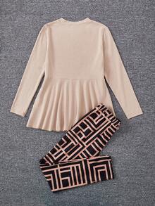 SHEIN 女童針織淨色荷葉邊上衣搭配針織幾何圖案合體長褲套裝 - 米色 - 查看 2