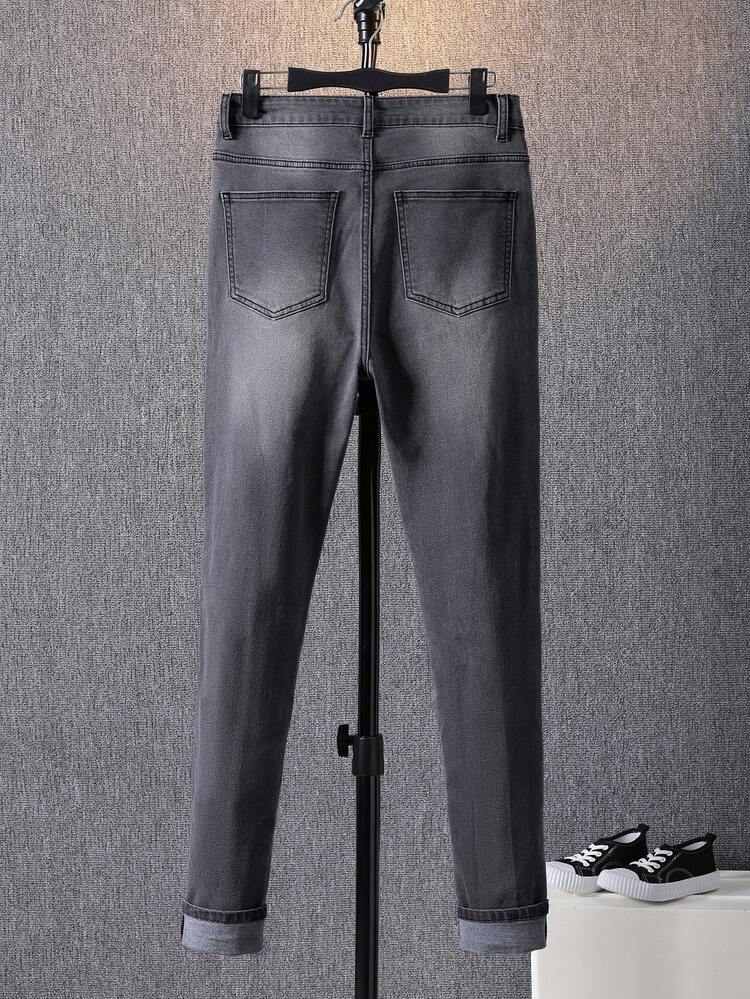 Teenager Junge Jeans mit Riss, Riss, Waschung