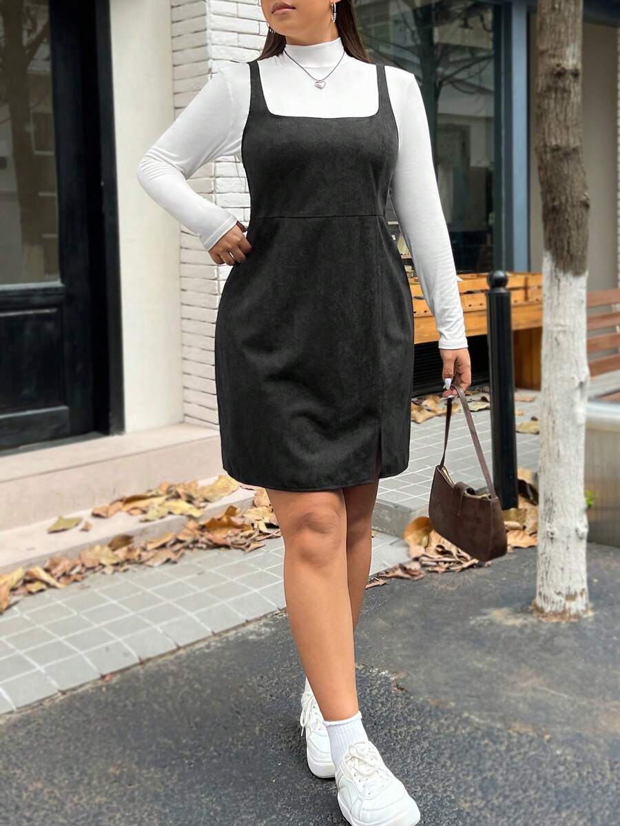 SHEIN EZwear 大碼下擺開叉燈芯絨背帶洋裝不帶T恤 - 黑色 - 查看 1