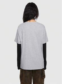 ROMWE Grunge Punk Guitar & Wings Print Drop Shoulder 2 in 1 Tee - Grey - View 3