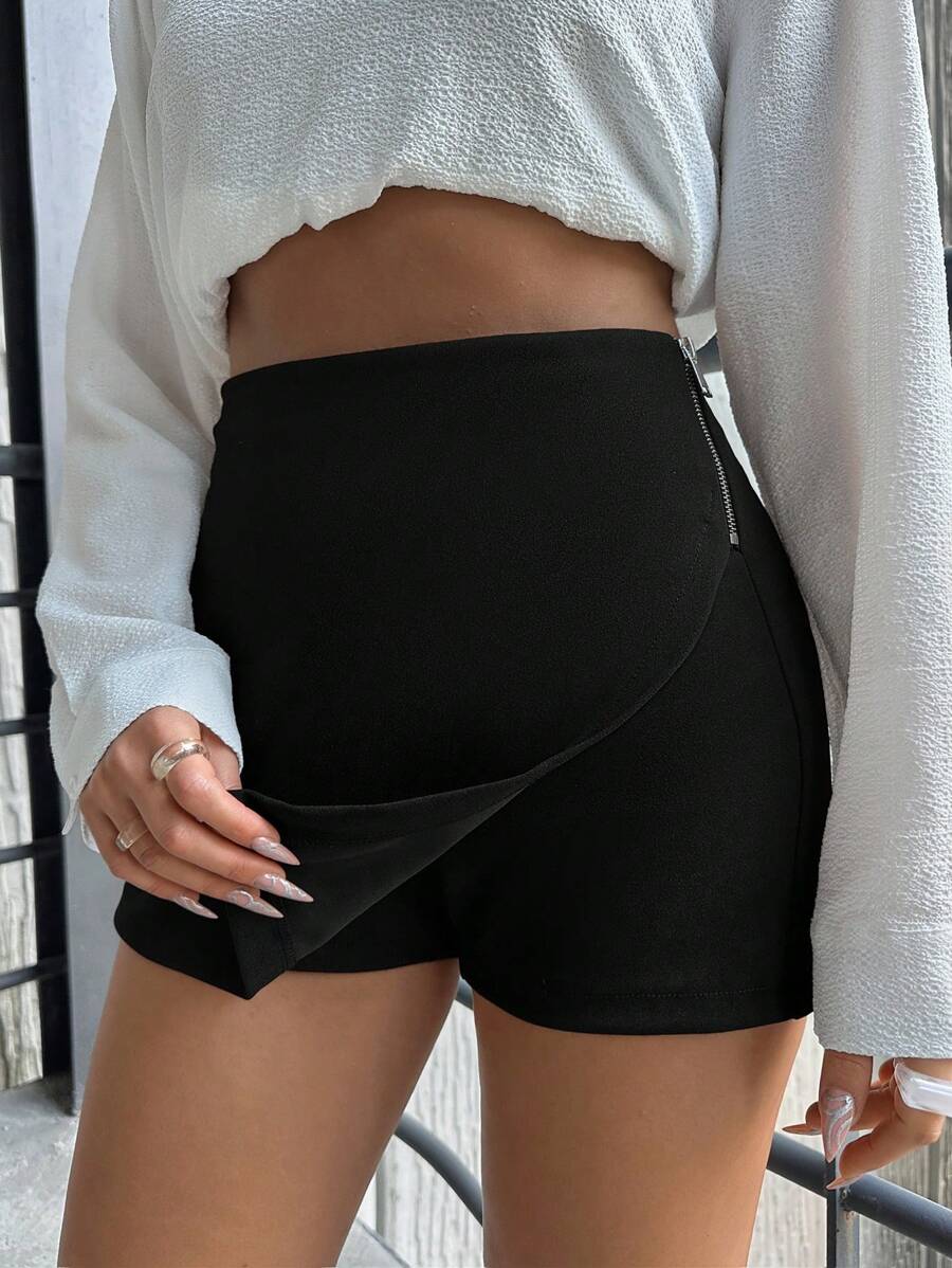 RueChic Plus Zipper Side Solid Skort - Black - View 1