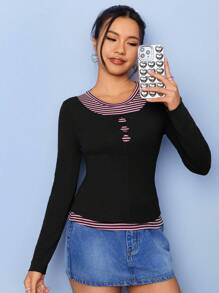 SHEIN EZwear Camiseta con estampado de rayas con diseño de botón