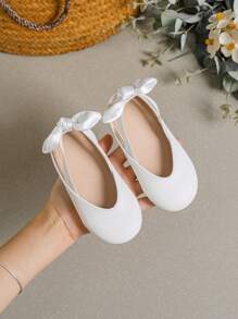 新品到貨女孩公主風白色平底鞋帶簡約風綁結蝴蝶結設計,甜美風仙女風格,一腳蹬帶後帶,適用於秋天冬天 - 白色 - 查看 4